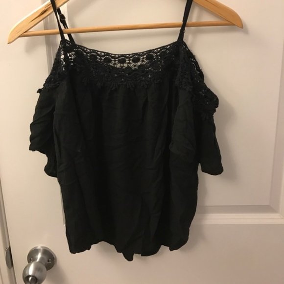 Black cold shoulder top XXL - Picture 3 of 5